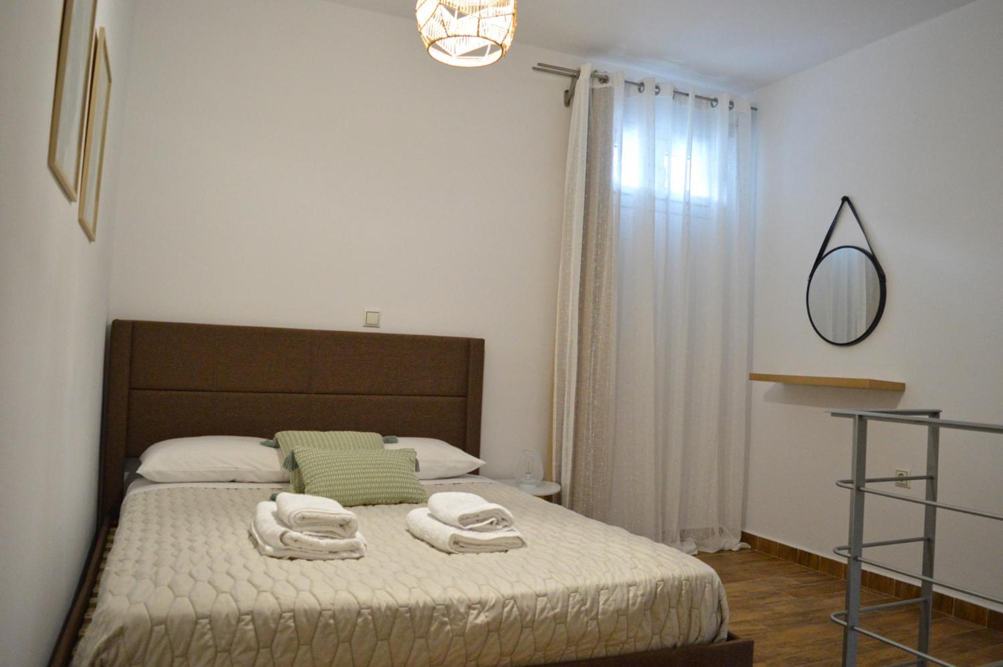 Sunshine House Apartment Ermoupoli Exterior photo